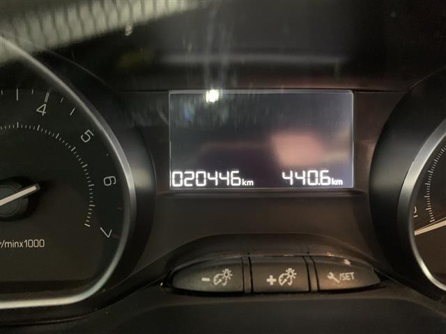 PEUGEOT 2008 04821529_VO38013042