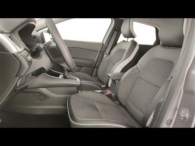 RENAULT Captur 00948033_VO38023732