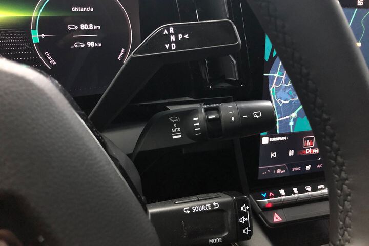 Inside Mégane Eléctrico  Negro Brillante