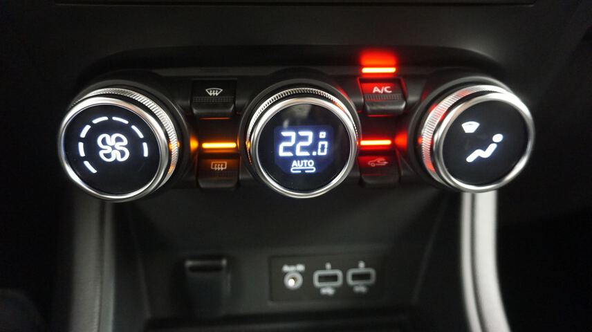 Inside Captur  Negro