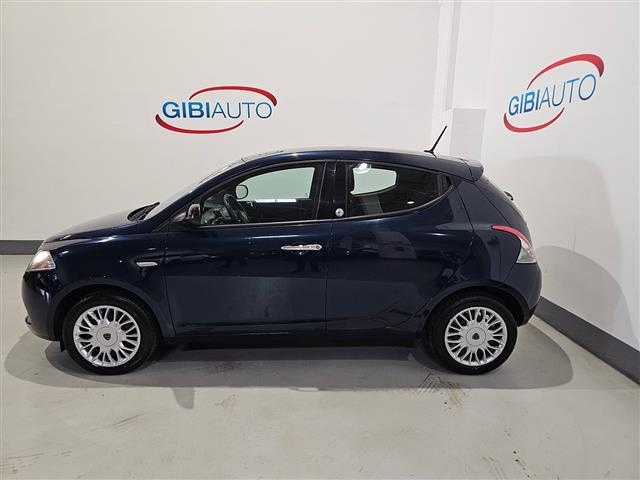 LANCIA Ypsilon 02415452_VO38013170