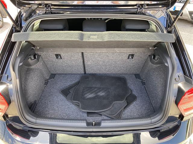 VOLKSWAGEN Polo 02641706_VO38043366