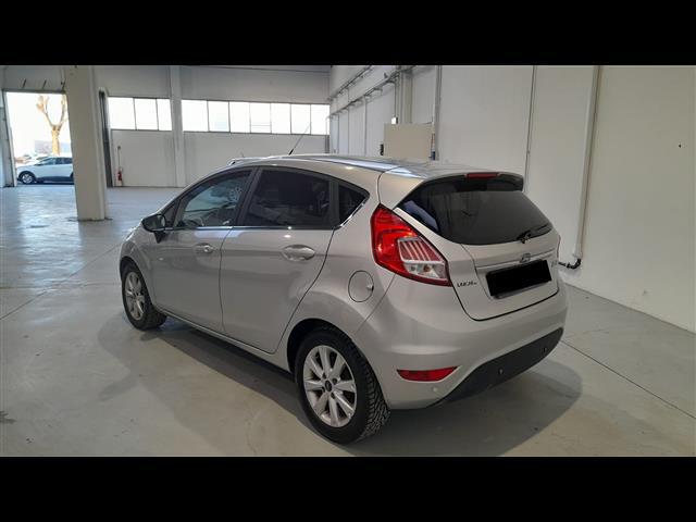 FORD Fiesta 02490623_VO38013041