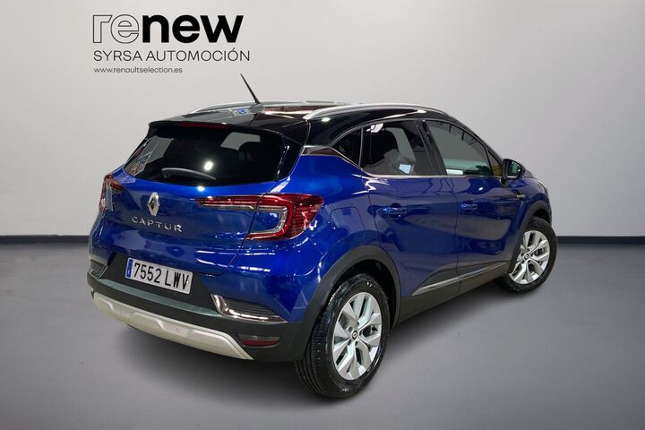 Outside Captur  Azul