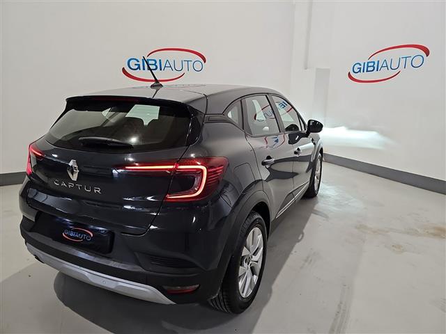 RENAULT Captur 02416193_VO38013170