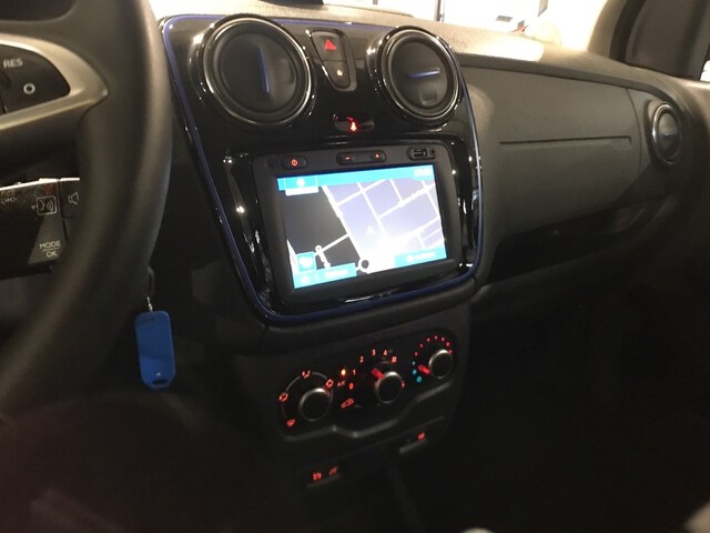 Inside Lodgy Diesel  Rojo