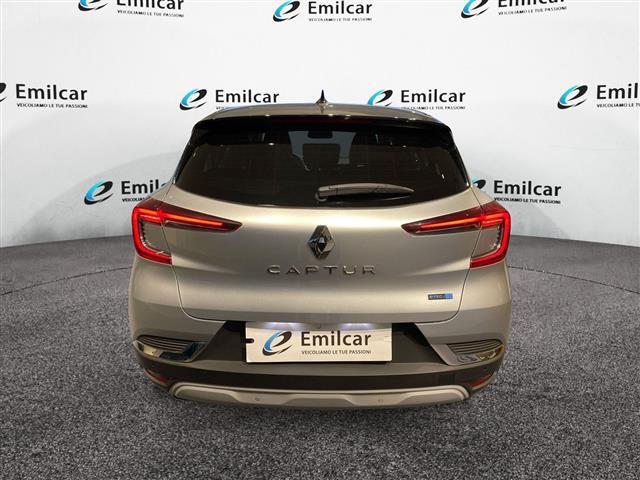 RENAULT Captur 01213302_VO38013129