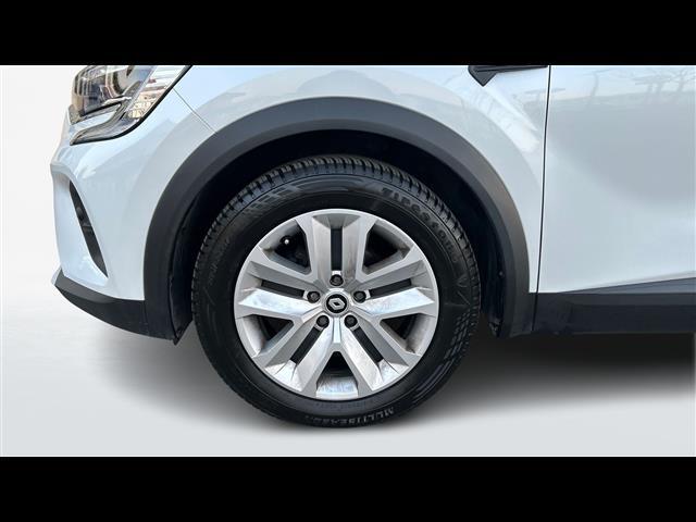 RENAULT Captur 03448860_VO38013139