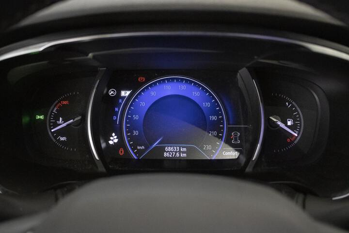 Inside Talisman Sport Tourer Diesel  Gris Platino