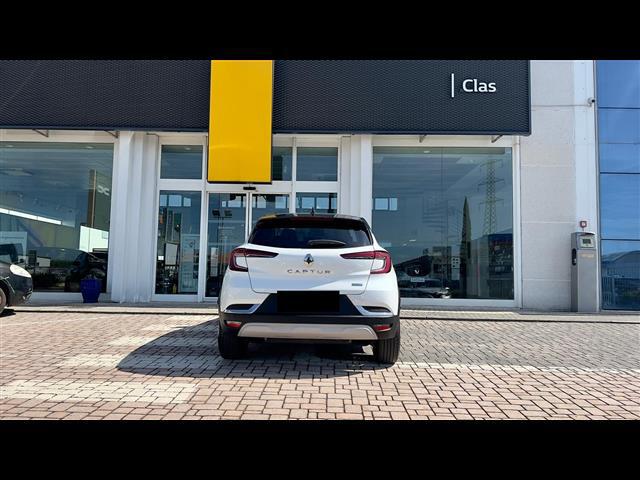 RENAULT Captur 05914629_VO38013080