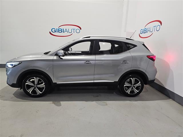 MG ZS 2021 02416129_VO38013170
