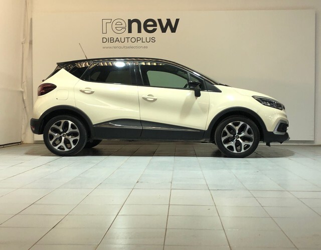 Outside Captur  Beige