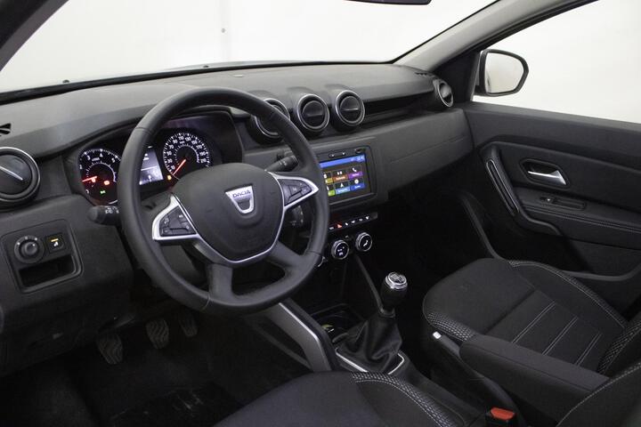 Inside Duster Diesel  Azul Cosmos