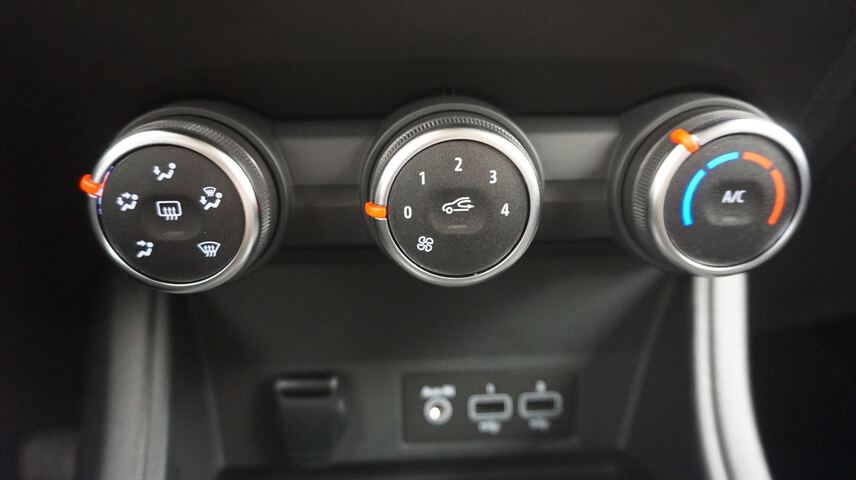 Inside Captur  Gris Highland