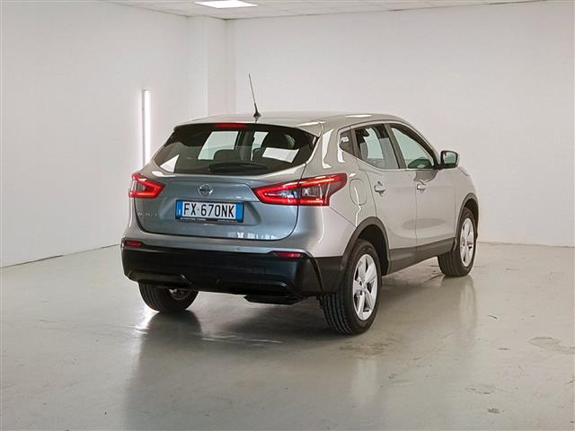 NISSAN Qashqai 06076960_VO38053400