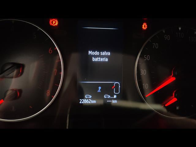 RENAULT Captur 00973840_VO38023732