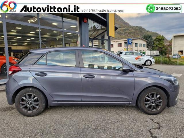 HYUNDAI i20 00955767_VO38023207