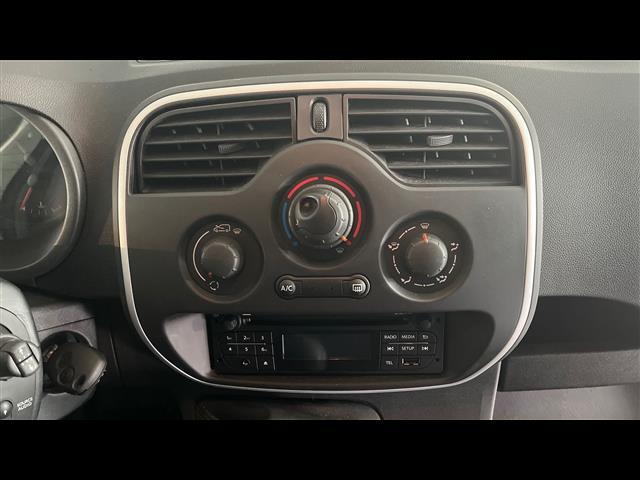 RENAULT kangoo 00015325_VO38043670