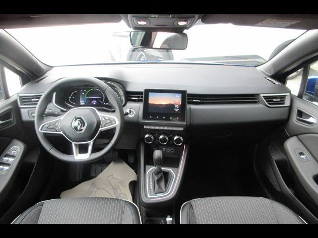 RENAULT Clio 00334359_VO38013550