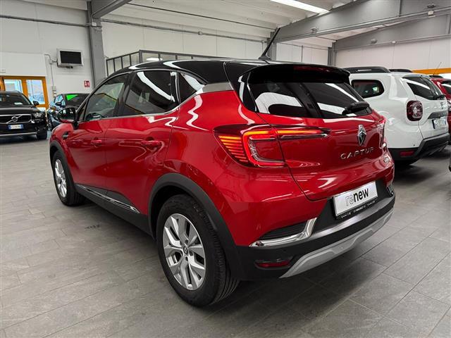 RENAULT Captur 00015278_VO38023184
