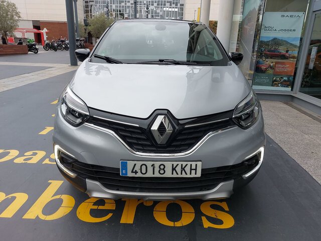 Outside Captur  Gris