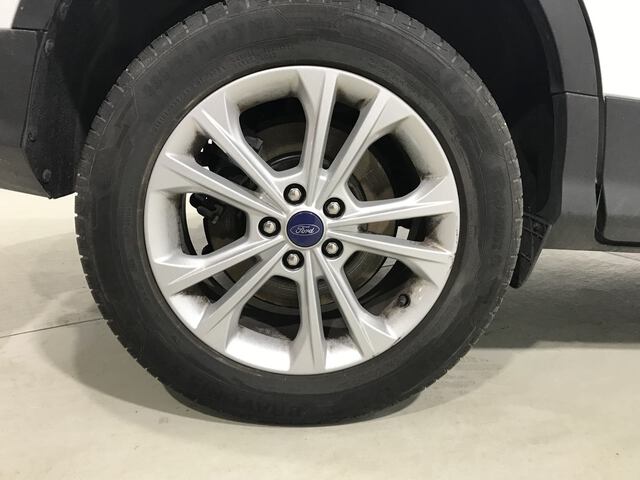 Outside Kuga Diesel  Blanco