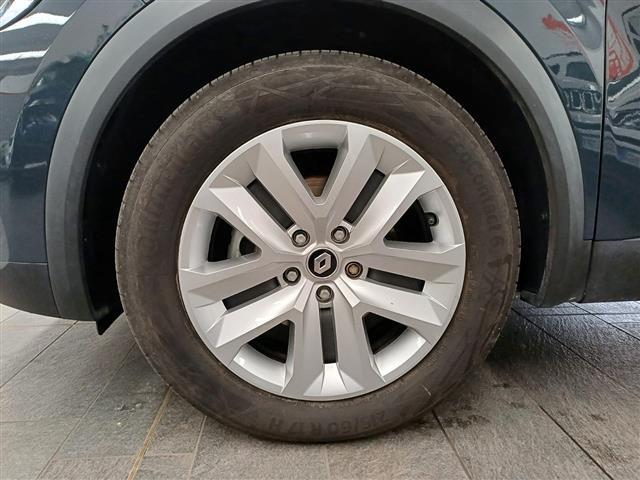 RENAULT Captur 00015881_VO38023184