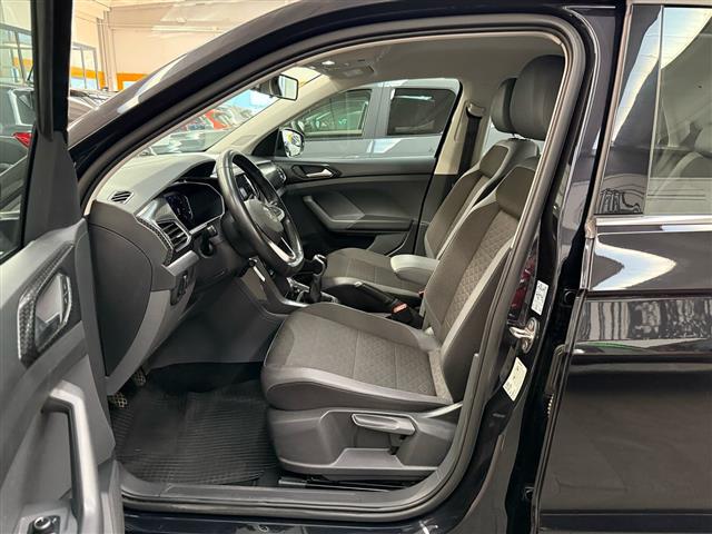 VOLKSWAGEN T Cross 2019 00016136_VO38023184