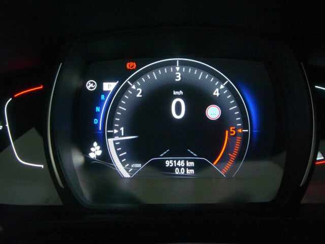 Inside Kadjar Diesel  Azul Cosmos