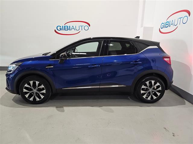 RENAULT Captur II 2024 02415955_VO38013170