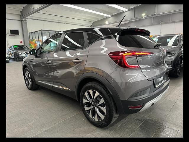 RENAULT Captur 00012316_VO38023184