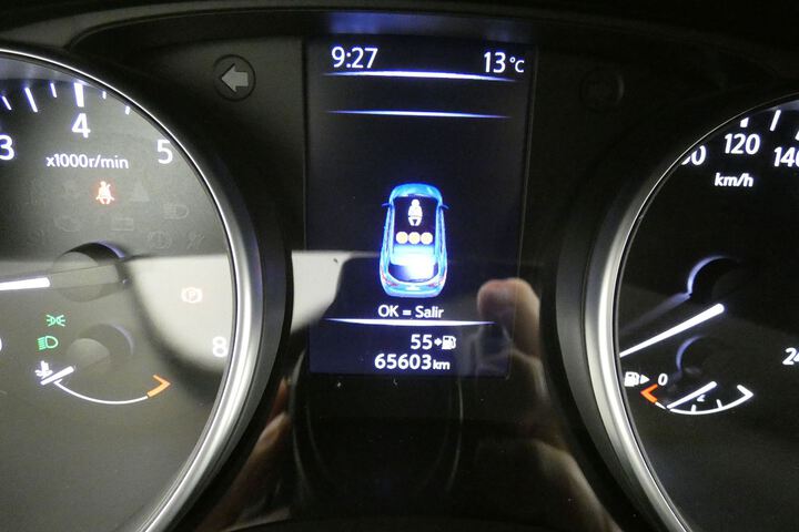 Inside Qashqai  Azul Ultramar