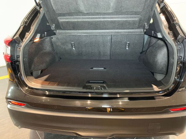 Inside Qashqai Diesel  NEGRO