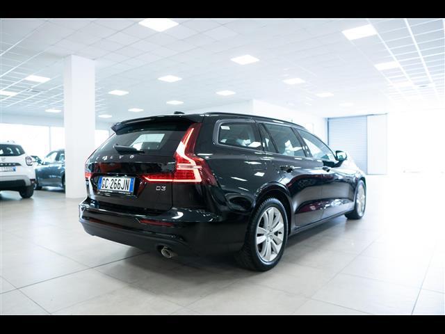 VOLVO V60 II 2019 40001231_VO38053400
