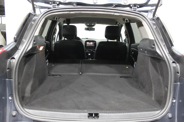 Inside Clio Sport Tourer  Gris Titanium