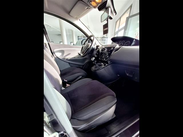 LANCIA Ypsilon 00760406_VO38013074