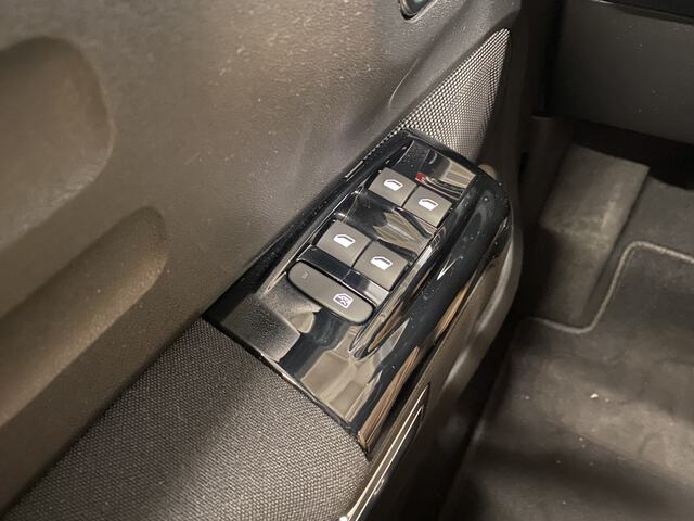 Inside C3  Negro