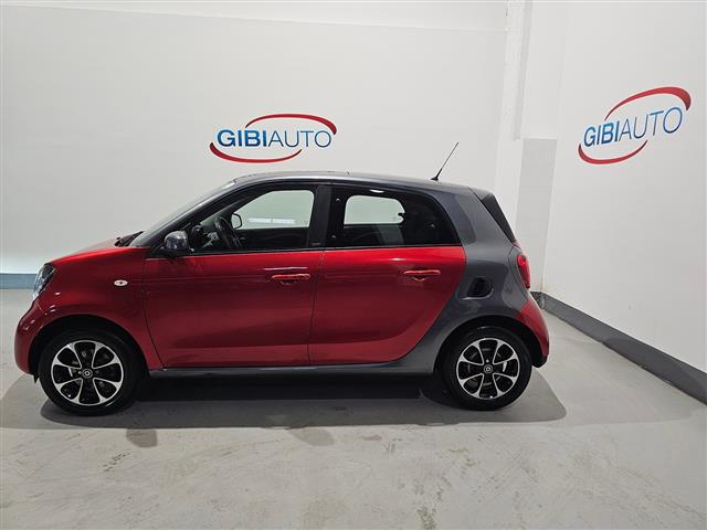 SMART Forfour 02416165_VO38013170
