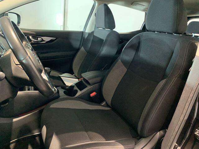 Inside Qashqai Diesel  NEGRO