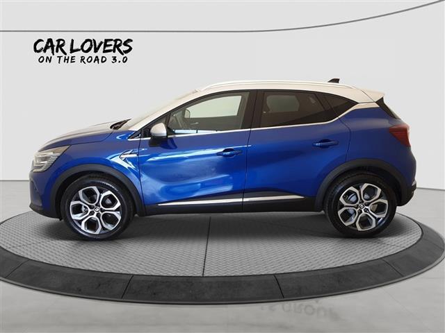 RENAULT Captur 05258041_VO38013034