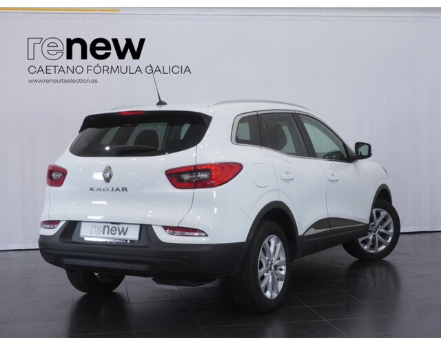 Outside Kadjar Diesel  Blanco Glaciar