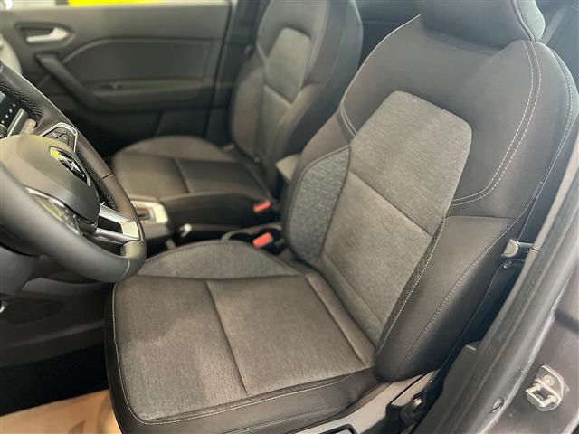 RENAULT Captur 00024197_VO38013404