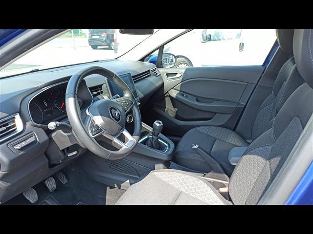 RENAULT Clio 00024237_VO38013404
