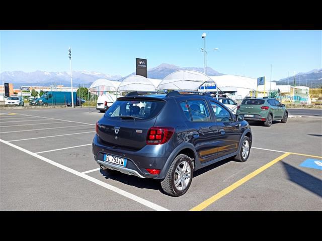 DACIA Sandero  Stepway 00023772_VO38013404