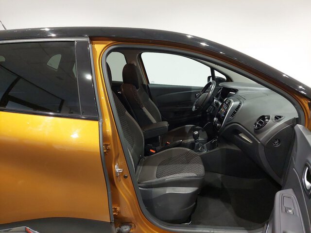 Inside Captur  Naranja Atakama/Tech
