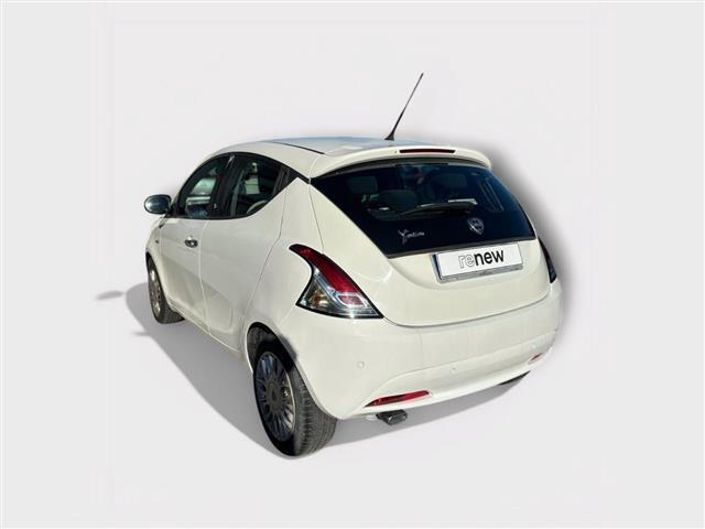 LANCIA Ypsilon 06194989_VO38013080