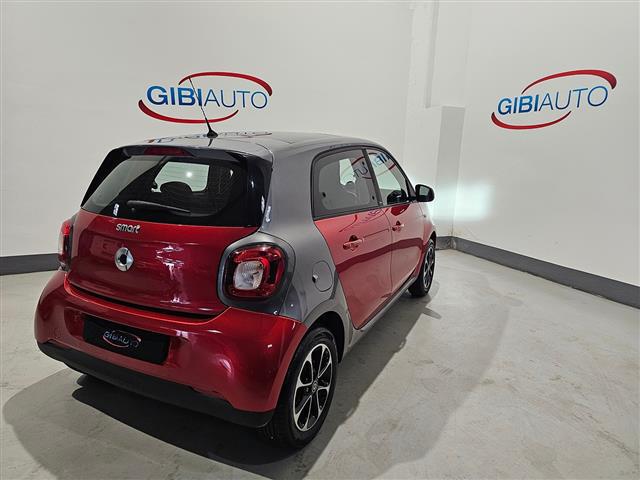 SMART Forfour 02416165_VO38013170