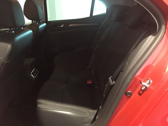 Inside Mégane Híbrido Enchúfable  Rojo Deseo