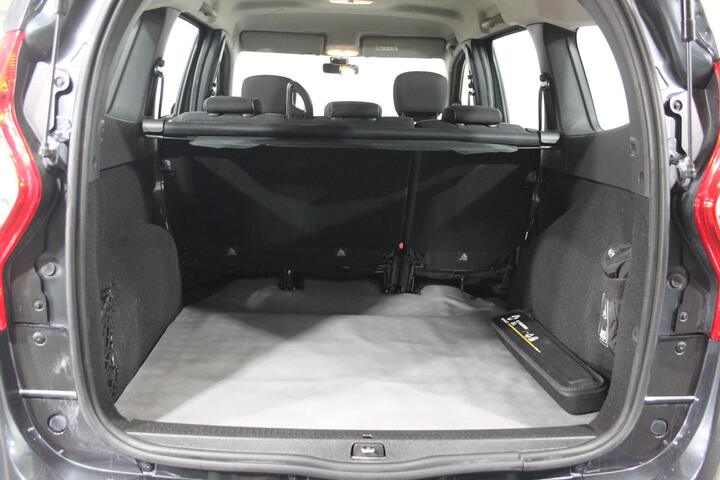 Inside Lodgy  Gris Cometa