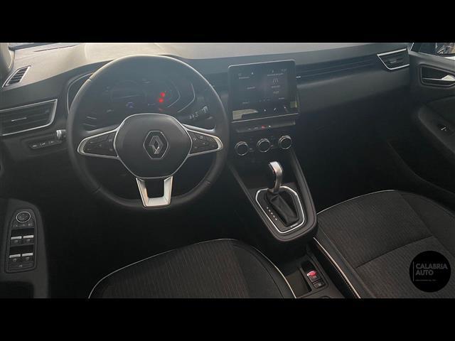 RENAULT Clio 00006138_VO38033579